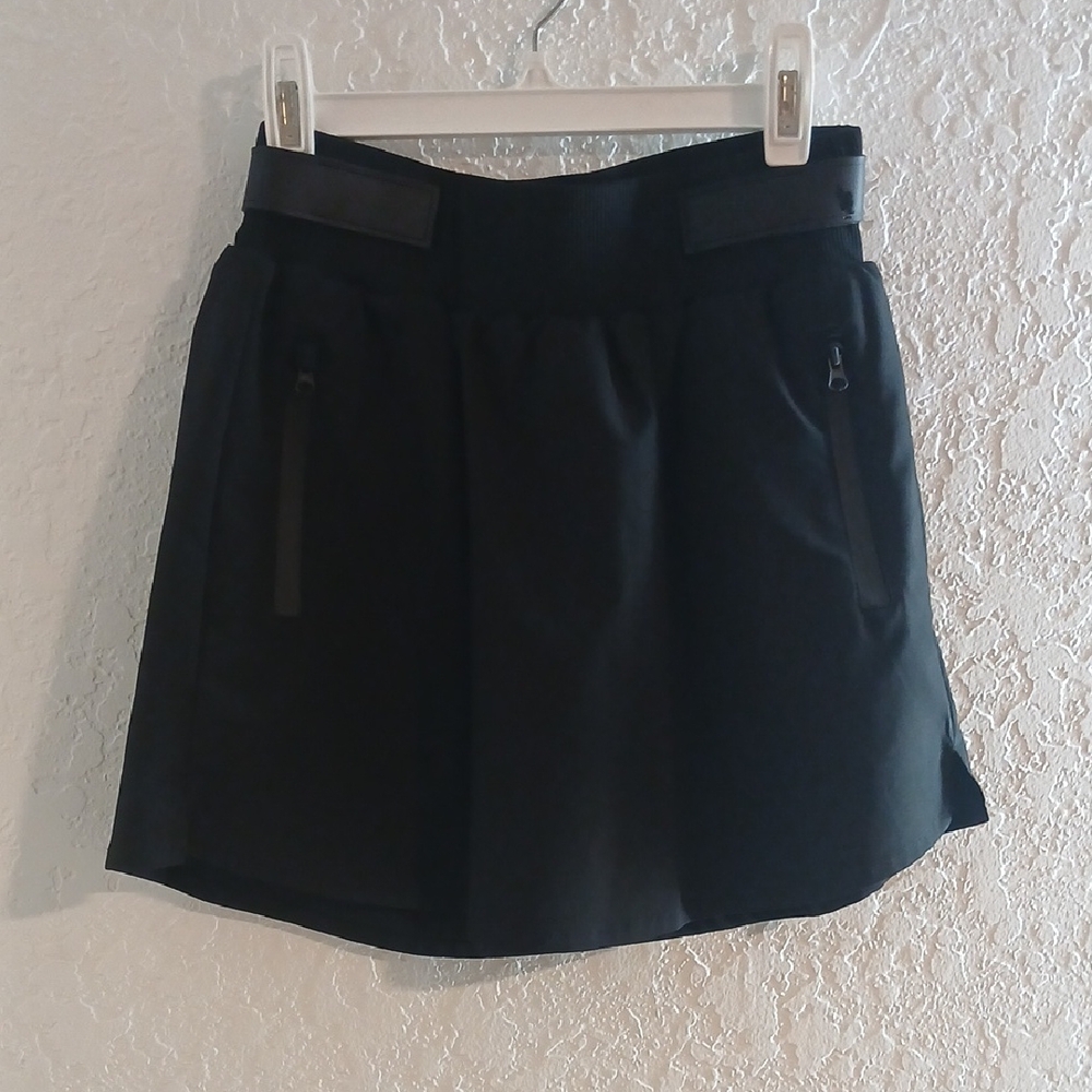 Forever 21 Active Zipper Pocket Skort - Black - XS